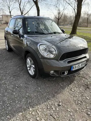 MINI Cooper S Countryman Cooper S Bild 2