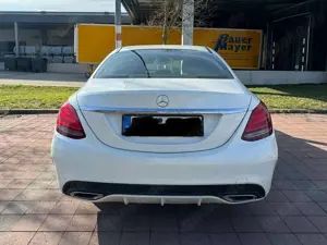 Mercedes-Benz C 250 C-Klasse Diesel (BlueTEC) d 7G-TRONIC AMG Line Bild 2