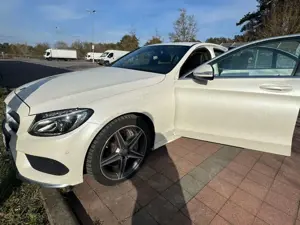 Mercedes-Benz C 250 C-Klasse Diesel (BlueTEC) d 7G-TRONIC AMG Line Bild 3