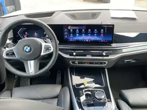 BMW X5 xDrive 30d M Sport*UPE 112.000€*Pano Bild 3