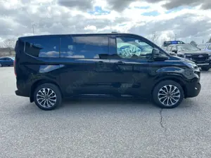 Ford Tourneo Custom L1 Titanium X ALLRAD *5JA GARANTI Bild 4