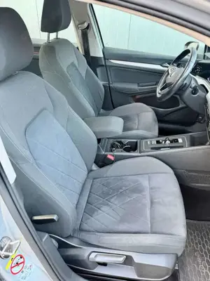 Volkswagen Golf VIII Life eTSI Alcantara ACC Kamera Bild 5