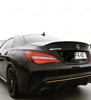 Mercedes-Benz CLA 45 AMG 4Matic Speedshift 7G-DCT Yellow Night Edition Bild 3