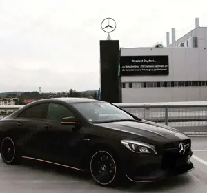 Mercedes-Benz CLA 45 AMG 4Matic Speedshift 7G-DCT Yellow Night Edition Bild 5