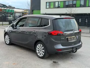 Opel Zafira Tourer 1.4 Turbo Klima | 7 Sitze | AHK | PDC | TÜV neu Bild 4