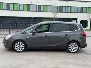Opel Zafira Tourer 1.4 Turbo Klima | 7 Sitze | AHK | PDC | TÜV neu Bild 3