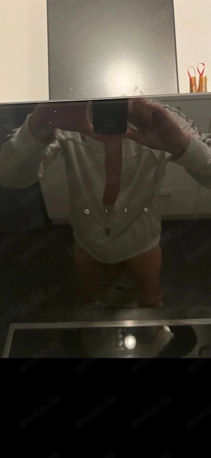 Crazy Kerl als naked Cleaner für Paare