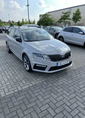 Skoda Octavia Combi 2.0 TSI DSG RS