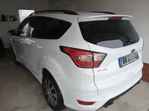 Ford Kuga Bild 2