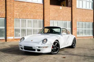 Porsche 993 4S Coupe Schalter weiß