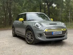 MINI Cooper SE Trim L HuD H/K Leder CarPlay NaviPro RFK KeyLess
