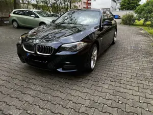 BMW 530 5er Touring Diesel 530d xDrive M-Paket Vollausstat