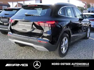 Mercedes-Benz GLA 200 ADVANCED SHZ LHZ KAMERA LED NAVI DCT Bild 3