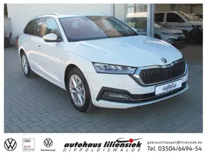 Skoda Octavia Combi 2.0 TDI DSG Style *AHK*LED*Navi*