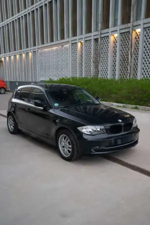 BMW 116 Steuekette, Tüv, Bremsen, Stoßdämpfer, Reifen Neu