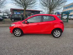 Mazda 2 Lim. 1.6 CD Center-Line-KLIMA-EURO5-TÜV NEU Bild 5