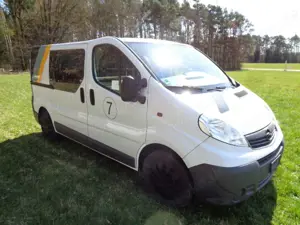 Opel Vivaro Mixto, Trennwand, 6 Sitze, 123 tkm, Flügeltüren, Lkw Zulassung