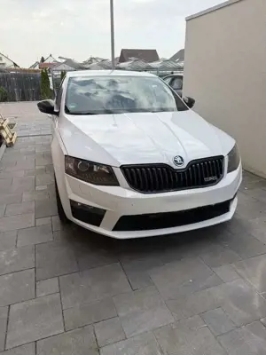 Skoda Octavia 2.0 TSI (Green tec) DSG RS