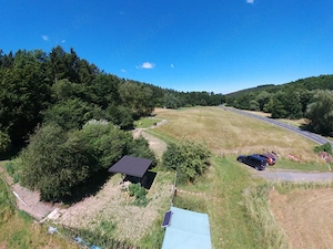 privater Offenstall platz frei