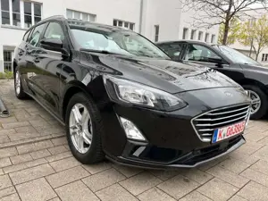 Ford Focus Turnier Top Unfallfrei 1 Hand Winterpaket