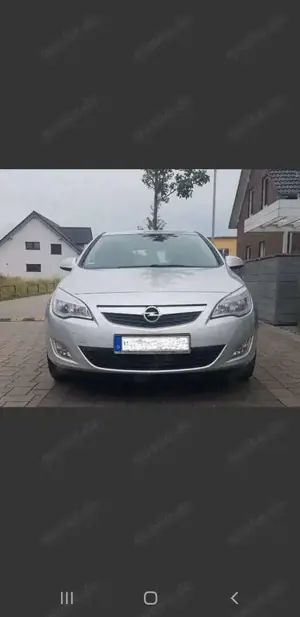 Opel Astra Astra Fließheck Diesel  5-Türer 1.7 CDTI DPF Edition
