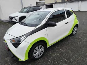 Toyota Aygo x Green Aktive 1.Hand sehr sparsam Bild 5