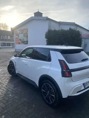 Renault R 5 E-Tech Techno 150 Comfort Range