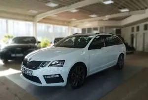 Skoda Octavia Combi RS DSG; NAV CarPlay KAM KEYL Bild 5