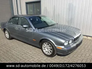 Jaguar XJ6