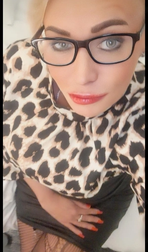 Reife Dame sucht Abenteuer