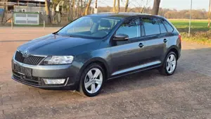 Skoda Rapid/Spaceback Drive 1.2l DSG PDC SHZ 1HAND GRA BT MFL ALLWETTER
