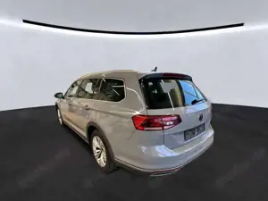 Volkswagen Passat Variant Alltrack 2.0 TDI DSG 4M AHK+LED+ACC Bild 3
