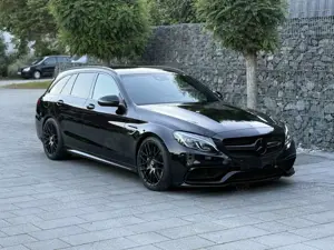 Mercedes-Benz C 63 AMG T Speedshift 7G-MCT