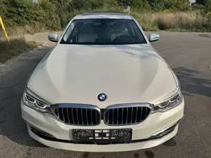 BMW 530 530 d Luxury Line Individual Bild 3