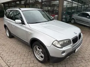 BMW X3 2.0d*HU neu*1.Hand*Scheckheft*Automatik*PDC*GJ-Rfn