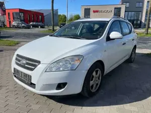 Kia Ceed / cee'd Sportswagon 1.4 Sitzh. Klimaanlage