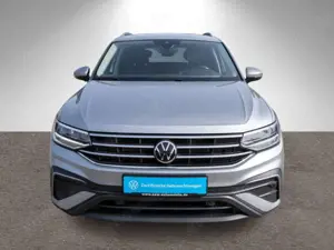 Volkswagen Tiguan Allspace Life 4M 2.0TDI DSG Stdhz HUD AHK Bild 5