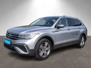 Volkswagen Tiguan Allspace Life 4M 2.0TDI DSG Stdhz HUD AHK Bild 2
