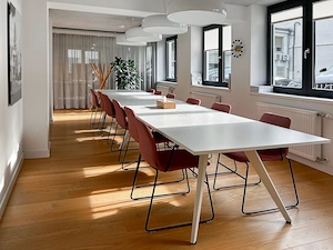 Meetings, Zusammenarbeit in unseren professionellen Business Center in Spaces Breite Straße