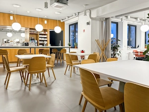 Meetings, Zusammenarbeit in unseren professionellen Business Center in Spaces Breite Straße Bild 3
