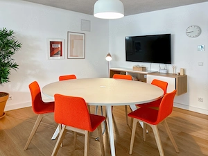 Meetings, Zusammenarbeit in unseren professionellen Business Center in Spaces Breite Straße Bild 7