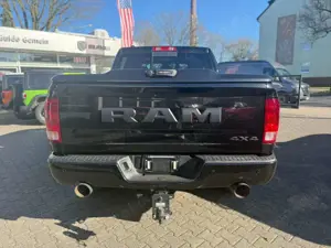 Dodge RAM 1500 SLT Classic 5.7 V8 4x4 unfallfrei 1.HD Bild 4