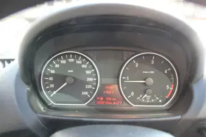 BMW 118 118d, Klimaautom, Glasdach Bild 4