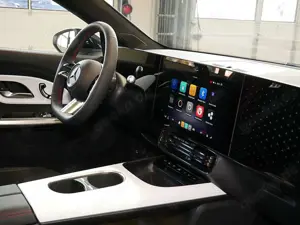 Mercedes-Benz CLA 250 +AMGLine plus+MULTIBEAM+DISTRONIC+NIGHT+ Bild 5