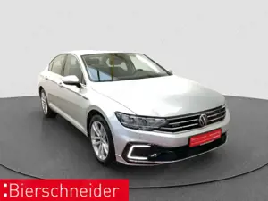 Volkswagen Passat Lim. 1.4 TSI DSG GTE 18 ACC AHK LED CAM Bild 5