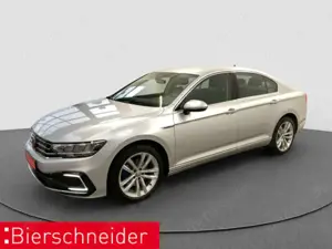 Volkswagen Passat Lim. 1.4 TSI DSG GTE 18 ACC AHK LED CAM Bild 2
