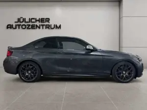 BMW 235 Aut., Inspektion + Tüv/Au Neu, Wenig KM Bild 2