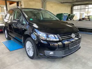 Volkswagen Touran 1.6TDI Cup Scheckheft AHK Navi Shzg. TOP