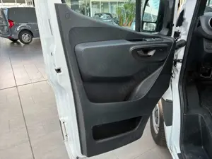Mercedes-Benz Sprinter 317 CDI Pro Kasten L2H2  MBUX+DAB+NAVI Bild 5
