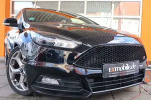 Ford Focus FOCUS ST LIMOUSINE* LEDER SPORT PAKET* BI-XENON*